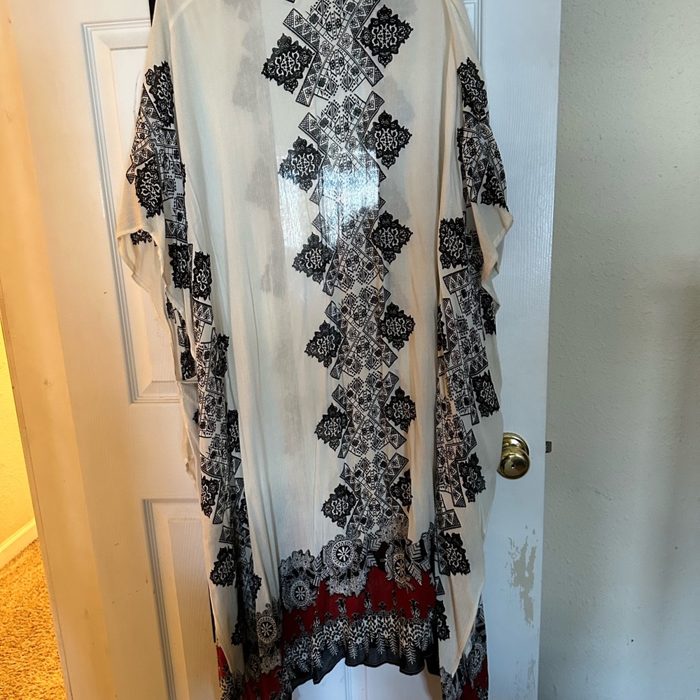 Black and White Patterned Kimono with Red Accents